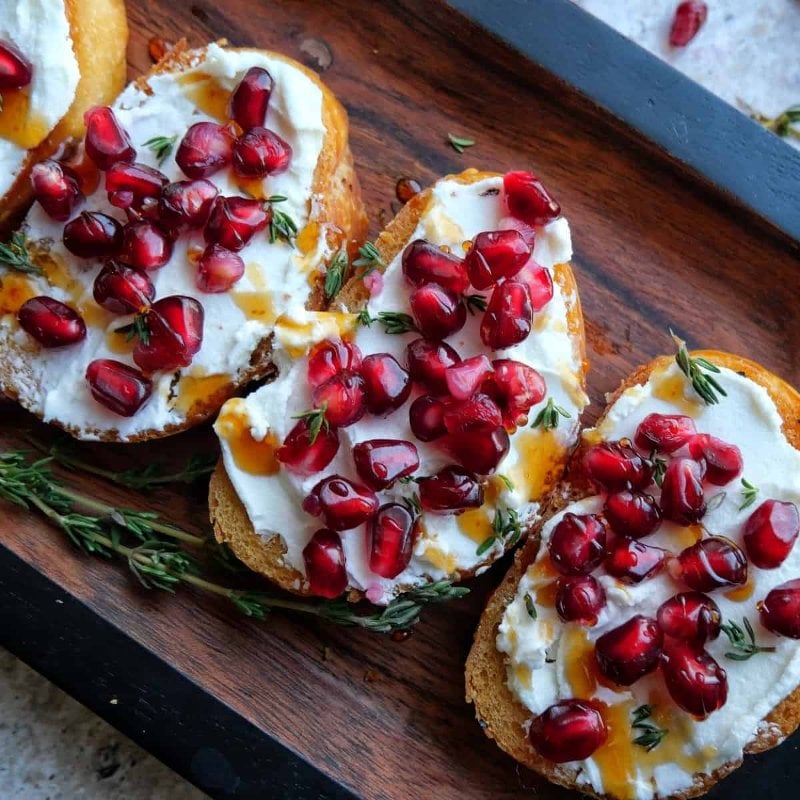 Pomegranate and Goat Cheese Crostini (2 Pieces)